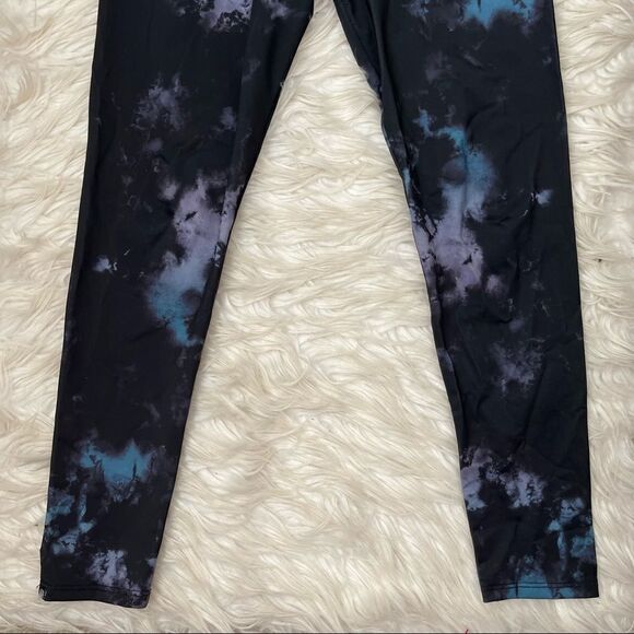 Onzie High Rise Midi Legging - Picture 6 of 10
